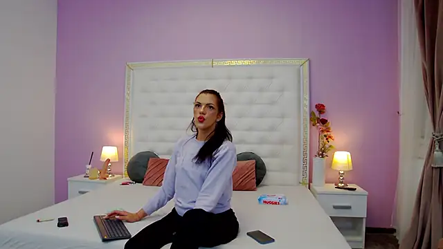 Snapshot of LissaAnn chatting on March 2025 11:45:01 PM LissaAnn online show from March 2025 11:45:01 PM