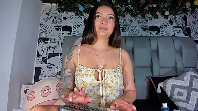 Snapshot of LucyRosse chatting on July 2026 11:18:02 AM LucyRosse online show from July 2026 11:18:02 AM