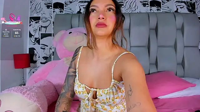 LucyRosse online show from November 2025 11:21:02 AM