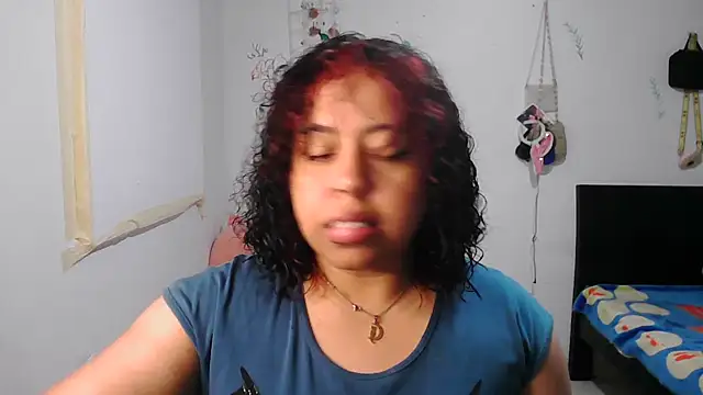 alexandraluv online show from November 2025 07:24:02 PM