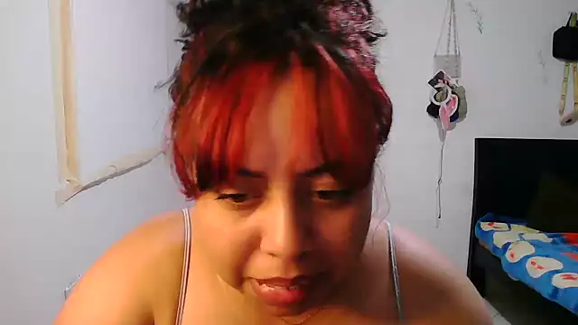 alexandraluv online show from November 2025 12:00:01 AM