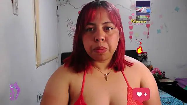 Snapshot of alexandraluv chatting on February 2026 01:38:01 AM alexandraluv online show from February 2026 01:38:01 AM
