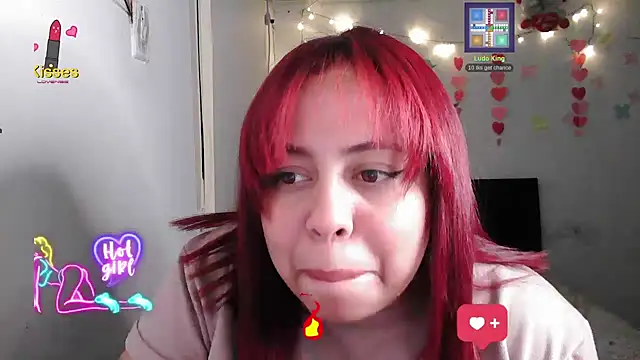 Snapshot of alexandraluv chatting on March 2026 01:57:02 AM alexandraluv online show from March 2026 01:57:02 AM