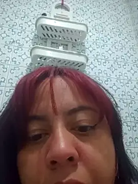 alexandraluv online show from November 2025 02:43:02 PM