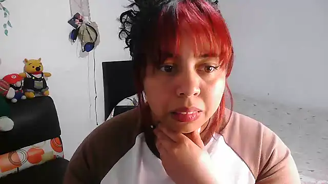 alexandraluv online show from November 2025 12:04:01 AM