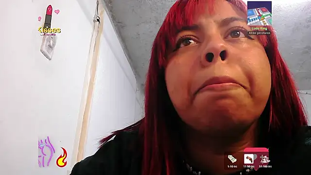 Snapshot of alexandraluv chatting on January 2026 09:29:01 PM alexandraluv online show from January 2026 09:29:01 PM