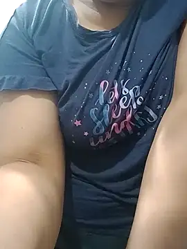 alexandraluv online show from October 2025 07:03:02 PM