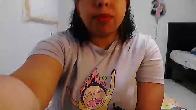 alexandraluv online show from November 2025 04:06:02 PM