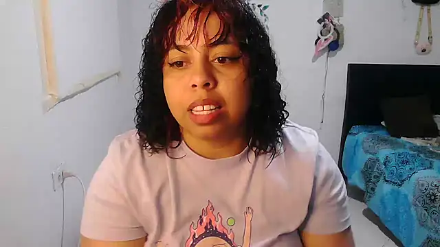 alexandraluv online show from November 2025 11:05:01 PM