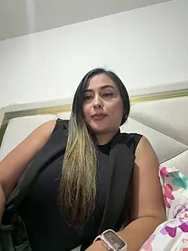 Snapshot of dulcehot_1502 chatting on March 2025 08:48:01 PM dulcehot 1502 online show from March 2025 08:48:01 PM