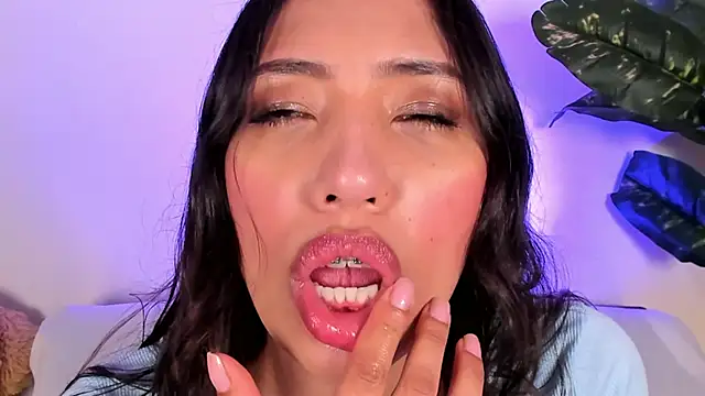 Miss veronicaa2 online show from May 2026 01:14:01 PM