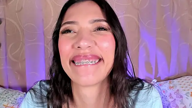 Snapshot of Miss_veronicaa2 chatting on June 2026 01:21:02 PM Miss veronicaa2 online show from June 2026 01:21:02 PM