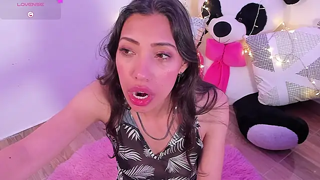 Miss veronicaa2 online show from February 2025 03:43:02 PM