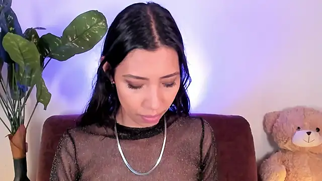 Snapshot of Miss_veronicaa2 chatting on April 2026 01:12:02 PM Miss veronicaa2 online show from April 2026 01:12:02 PM