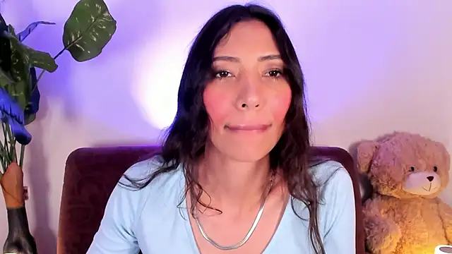 Snapshot of Miss_veronicaa2 chatting on April 2026 01:38:02 PM Miss veronicaa2 online show from April 2026 01:38:02 PM