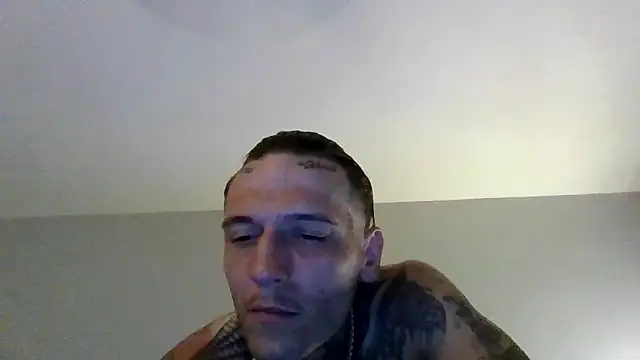 cruz815 online show from June 2026 01:24:01 AM