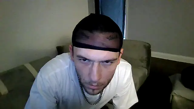 Snapshot of cruz815 chatting on November 2025 07:03:02 PM cruz815 online show from November 2025 07:03:02 PM