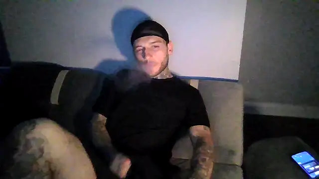 Snapshot of cruz815 chatting on December 2025 09:16:02 PM cruz815 online show from December 2025 09:16:02 PM