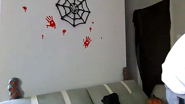 Snapshot of cruz815 chatting on October 2025 02:28:02 PM cruz815 online show from October 2025 02:28:02 PM