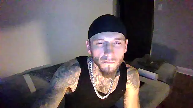 Snapshot of cruz815 chatting on November 2025 10:02:01 PM cruz815 online show from November 2025 10:02:01 PM