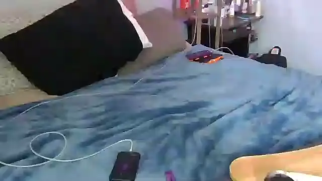 Snapshot of cruz815 chatting on November 2025 06:00:02 PM cruz815 online show from November 2025 06:00:02 PM