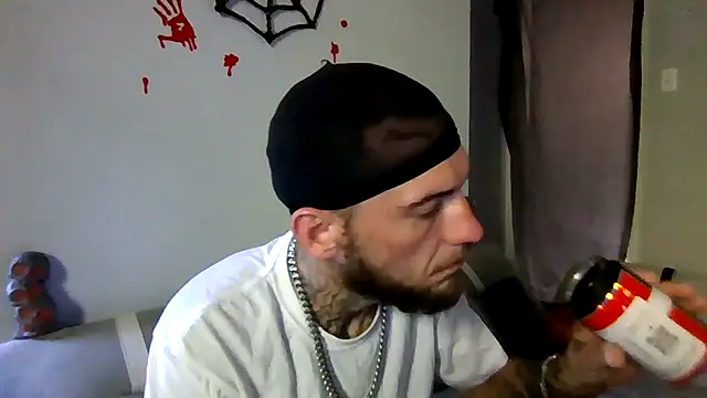 Snapshot of cruz815 chatting on October 2025 07:25:01 PM cruz815 online show from October 2025 07:25:01 PM