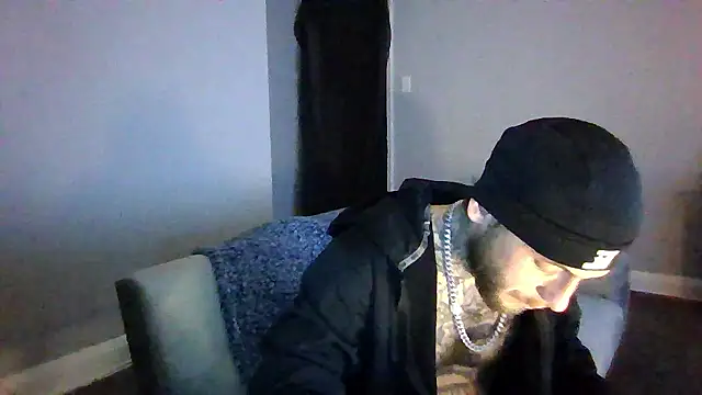 cruz815 online show from January 2026 02:26:01 AM