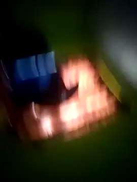 Snapshot of KellyPerlaxxx chatting on December 2025 01:39:02 PM KellyPerlaxxx online show from December 2025 01:39:02 PM