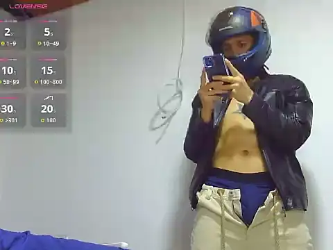 Keiviid online show from April 2026 02:26:01 AM