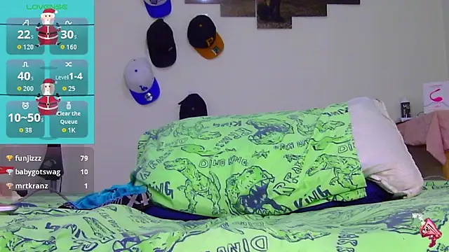 Keiviid online show from December 2025 10:04:01 PM