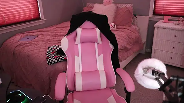 princesselysia online show from March 2025 09:20:01 PM