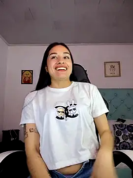 Marce0 online show from November 2025 08:56:01 PM