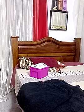 paula temptation online show from March 2025 06:42:01 PM