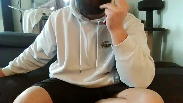 Snapshot of Zer_oki chatting on February 2025 04:48:02 PM Zer oki online show from February 2025 04:48:02 PM