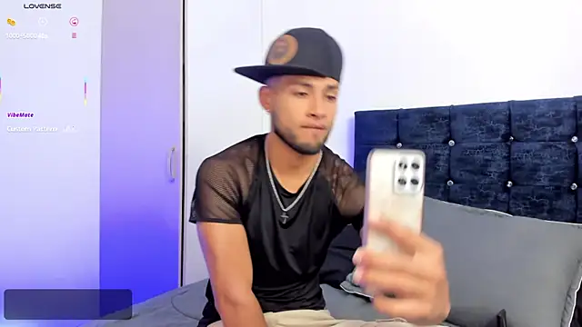 Snapshot of Max_Conor1 chatting on October 2025 03:00:02 PM Max Conor1 online show from October 2025 03:00:02 PM