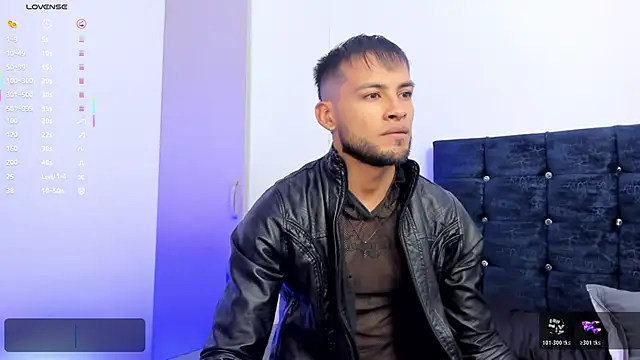 Snapshot of Max_Conor1 chatting on October 2025 01:01:02 PM Max Conor1 online show from October 2025 01:01:02 PM