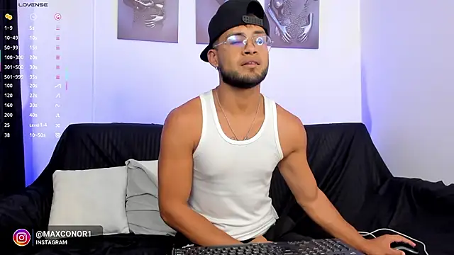 Max Conor1 online show from February 2026 12:29:01 PM