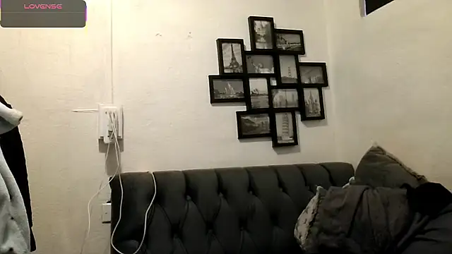 MirandaLatinaLovely online show from January 2026 04:13:01 PM