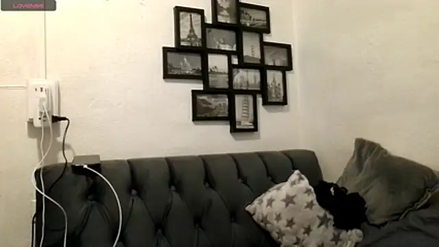 MirandaLatinaLovely online show from November 2025 04:33:01 PM