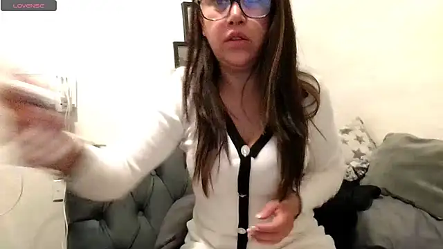 MirandaLatinaLovely online show from February 2026 06:17:01 PM