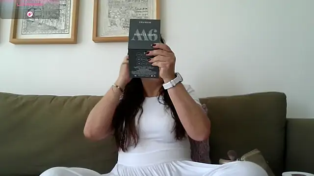 MirandaLatinaLovely online show from April 2026 05:14:02 PM