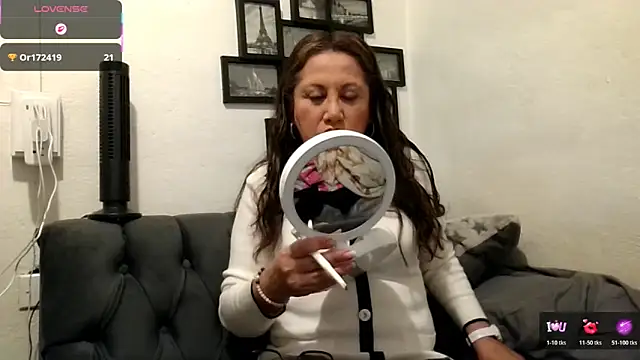 MirandaLatinaLovely online show from March 2026 05:53:01 PM