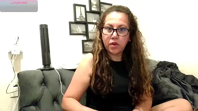 MirandaLatinaLovely online show from April 2026 06:36:01 PM