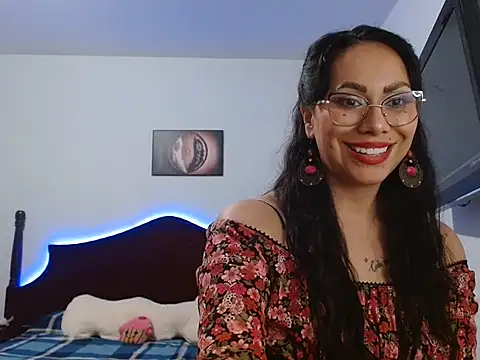 AloLovely  online show from May 2026 02:53:01 AM