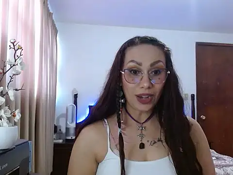 AloLovely  online show from April 2026 11:01:02 PM