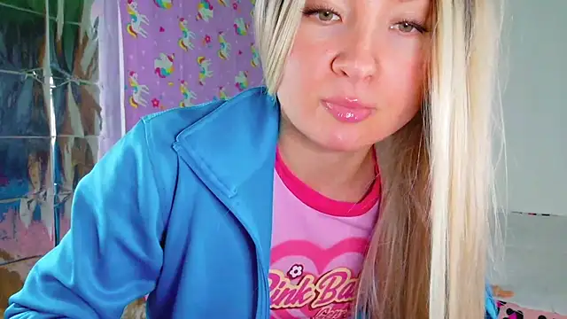 Snapshot of TwerkingCheerleader chatting on October 2025 08:22:02 PM TwerkingCheerleader online show from October 2025 08:22:02 PM
