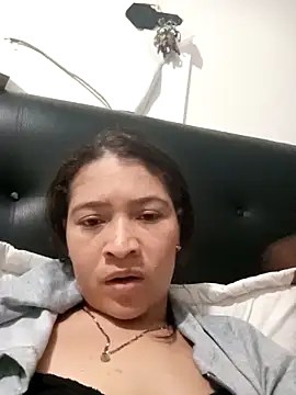 Snapshot of Sophia_Dupontx chatting on December 2025 02:21:01 AM Sophia Dupontx online show from December 2025 02:21:01 AM