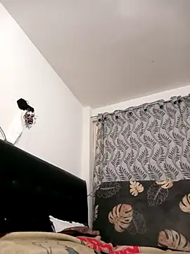 Snapshot of Sophia_Dupontx chatting on December 2025 06:31:01 PM Sophia Dupontx online show from December 2025 06:31:01 PM