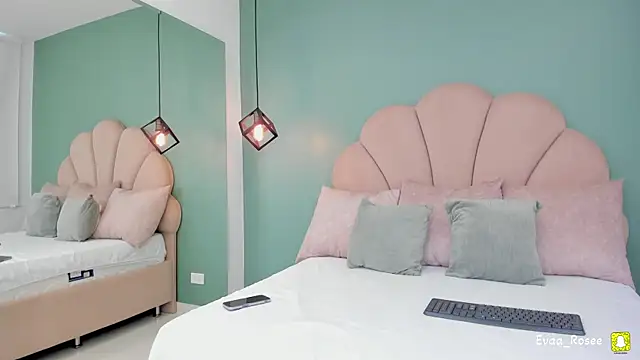 eva roseee online show from April 2026 03:47:01 PM