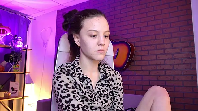 MilaStoyne online show from December 2025 07:35:02 AM